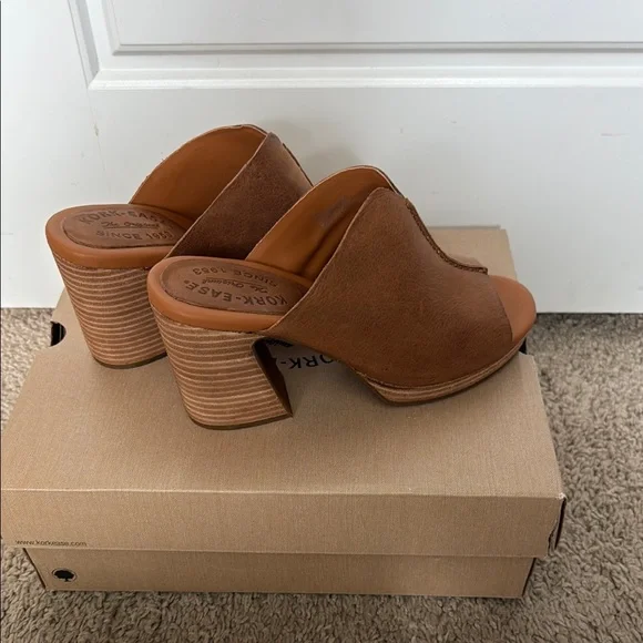 Kork-Ease Brown Tan Leather Mules with Block Heel - Picture 3 of 11
